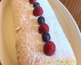 Foto del passaggio 9 della ricetta Rotolo al mascarpone e frutti di bosco