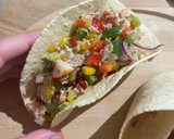 Foto del paso 8 de la receta: Tacos de langostinos y atún