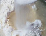 Foto del paso 1 de la receta: Masa para tarta fácil (con aceite)