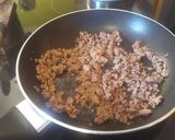 A picture of step 1 of Old El Paso Pasta.