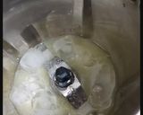 A picture of step 2 of Rabdi Ghevar.