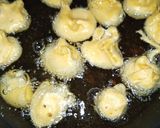 A picture of step 9 of Memoni Chaat (Mix Plate).