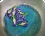 Foto langkah ke 2 dari resep Agar agar bunga telang.