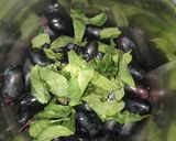 બ્લેક ગ્રેપ્સ મોકટેલ (Black Grapes Mocktail Recipe In Gujarati) રેસીપી સ્ટેપ1ફોટો