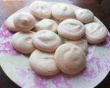 Foto del paso 3 de la receta: Suspiros de merengue y café ☕