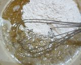 Foto langkah ke 3 dari resep Bolu pisang moka.