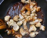 A picture of step 6 of Sticky glaze cauliflower with guchujang spicy sauce 🌶.