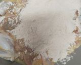 Gambar langkah 4 resipi Ayam Goreng Tepung.