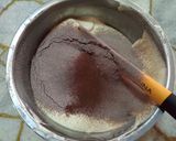 Foto langkah ke 2 dari resep Bolu Red Velvet Ketan Hitam (Kukus).