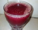 A picture of step 4 of Natural detox juice.