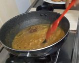 A picture of step 5 of Ragda Patties Chaat.