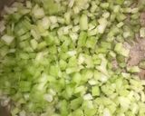 Foto del paso 1 de la receta: Ensalada de pollo con apio y manzanas