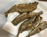 Foto del paso 6 de la receta: Bacaladillas frescas fritas