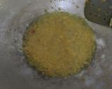 Foto langkah ke 2 dari resep Minyak untuk mie ayam kota.