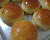 Foto langkah ke 4 dari resep Chicken burger / homemade burger bun / roti burger.