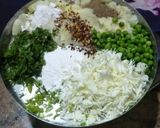 A picture of step 2 of Veg aaloo tikki burger.