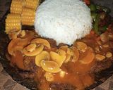 A picture of step 8 of Beef Steak with Mushroom Sauce.