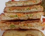 A picture of step 6 of Oats veggies sandwich.