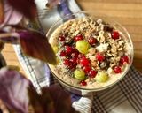 Hình bước làm 3 của món 🌱 Muesli Smoothie Chuối & Quả Lý Chua (Vegan)