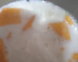 A picture of step 1 of Mango shake.