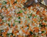 Foto langkah ke 5 dari resep Isi Risol / Rogut Risol.