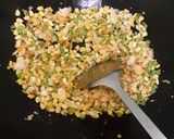 Foto langkah ke 3 dari resep Nasi goreng sayuran.