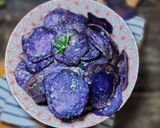 Foto del passaggio 3 della ricetta Patate viola al sale aromatizzato