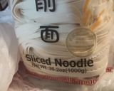 A picture of step 1 of Wide-Noddle Shrimp Stirfry.