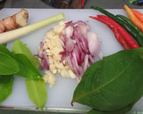 Foto langkah ke 1 dari resep Mangut ikan panggang Pedas.