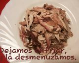 Foto del paso 2 de la receta Revuelto de melva, almejas y gambas