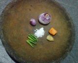 Foto langkah ke 1 dari resep Nasi Goreng Kuning.