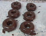 Foto del paso 5 de la receta: 🍩DONUTS DE CALABAZA Y CHOCOLATE 🎃🍫 SIN AZÚCAR Y SIN GLUTEN