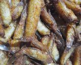 Hình bước làm 4 của món Cá bống chiên ròn quấn lá lốt