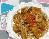 A picture of step 6 of Stir-Fried Taro Cake with Bean Sprouts.