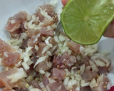 Foto del paso 3 de la receta: Tartar de atún🐟, gambas🦐 y aguacate🥑
