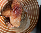 Foto del paso 1 de la receta: Confit de pato con patatas y manzana