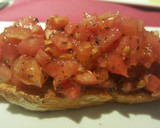 Foto del paso 1 de la receta: Tostada de tomate y orégano