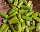 A picture of step 1 of Bhindi Do Pyaza.