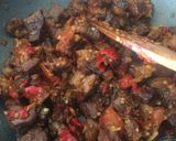 Foto langkah ke 5 dari resep Sapi goreng rica-rica.