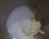 Foto langkah ke 2 dari resep Classic (Vanilla) Cupcake.