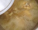 Foto langkah ke 3 dari resep Kuah soto ayam instan.