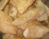 صورة لخطوة 5 من وصفة يام مقلي بالبيض (Fried Yam with Egg)..🥚🥔