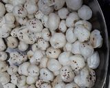 Makhana chat રેસીપી સ્ટેપ2ફોટો