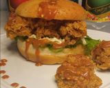 A picture of step 6 of Chicken zinger burger.