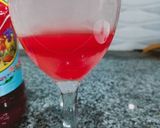 A picture of step 2 of Laal sharbat.