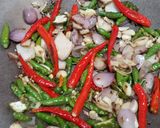 รูปขั้นตอนการทำที่ 2 ของ หมูปลาร้า