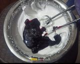 A picture of step 5 of Mulberry Ice cream.
