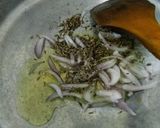A picture of step 3 of Mac chicken oats meal soup.