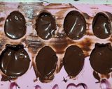 Foto del paso 14 de la receta: 🪺Mini huevitos de Pascua rellenos - Chocolate blanco y pistachos - Chocolate semiamargo con Nutella🪺
