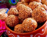 तिल लड्डू (Til Laddu recipe in Hindi) रेसिपी चरण 4 फोटो
